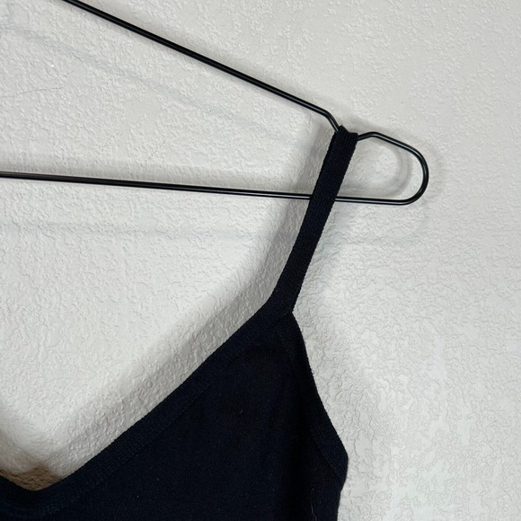 Superdown Remy Crop Top Black Strappy V Neck Stretch Knit Women's Size Medium M - Picture 3 of 12